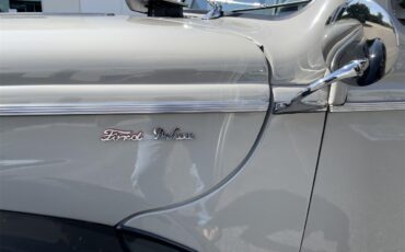 Ford-Deluxe-1940-Black-amp-Gray-Gray-Black-and-Red-31