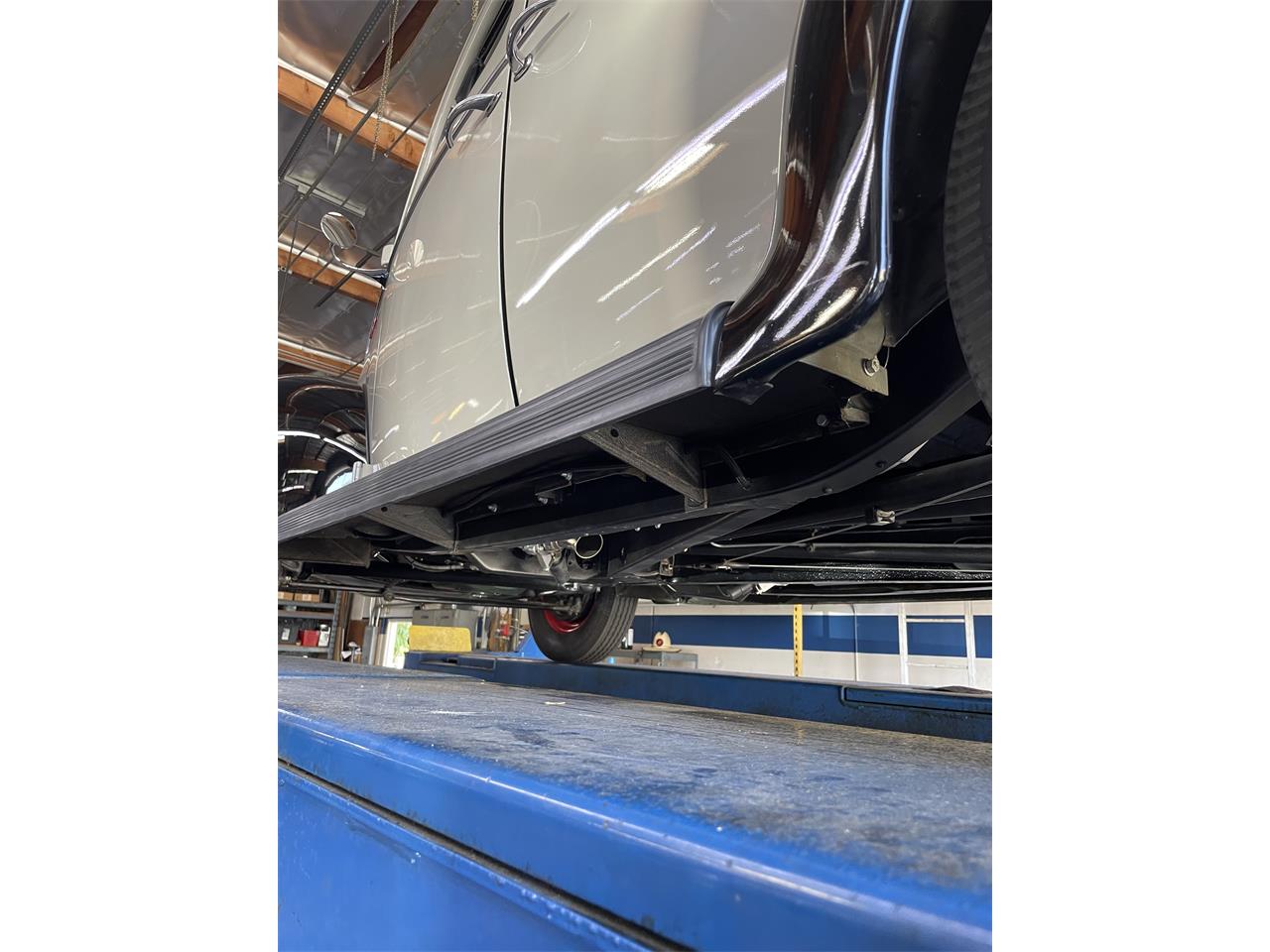 Ford-Deluxe-1940-Black-amp-Gray-Gray-Black-and-Red-50