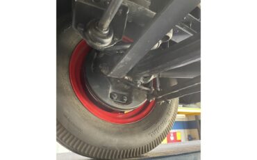 Ford-Deluxe-1940-Black-amp-Gray-Gray-Black-and-Red-51