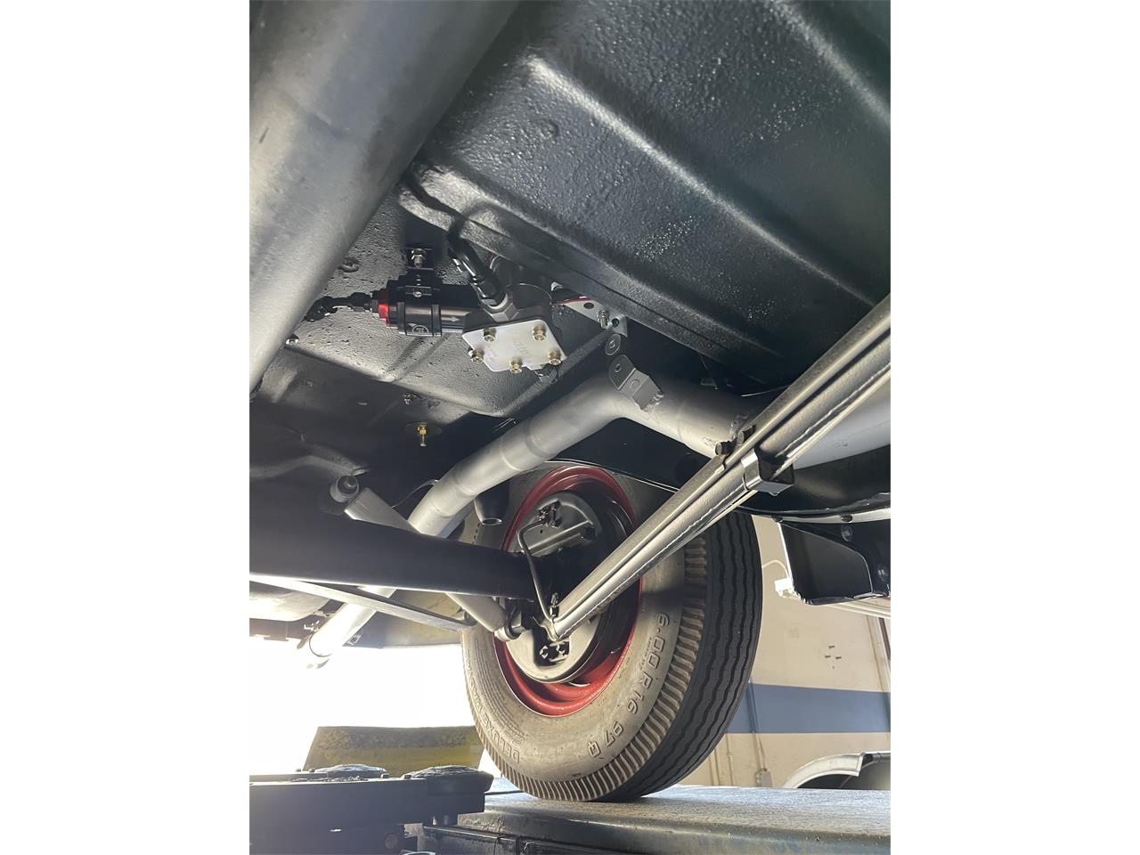 Ford-Deluxe-1940-Black-amp-Gray-Gray-Black-and-Red-52