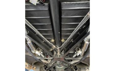 Ford-Deluxe-1940-Black-amp-Gray-Gray-Black-and-Red-53