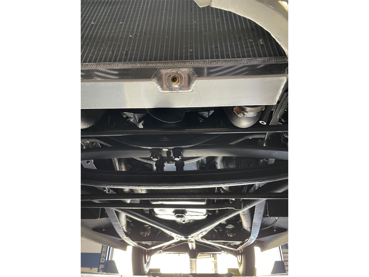 Ford-Deluxe-1940-Black-amp-Gray-Gray-Black-and-Red-54