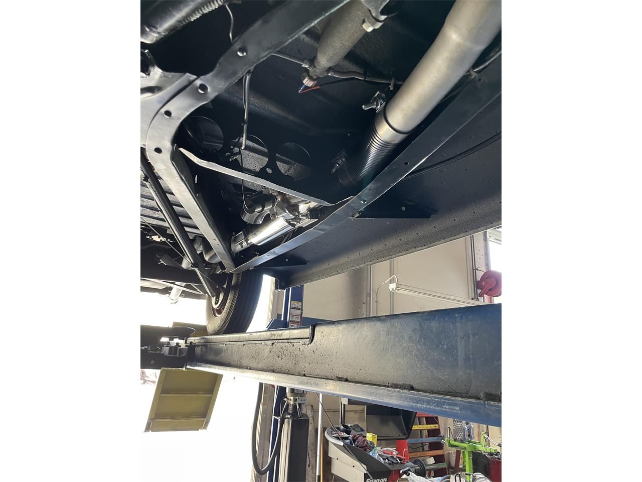 Ford-Deluxe-1940-Black-amp-Gray-Gray-Black-and-Red-55