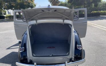 Ford-Deluxe-1940-Black-amp-Gray-Gray-Black-and-Red-63