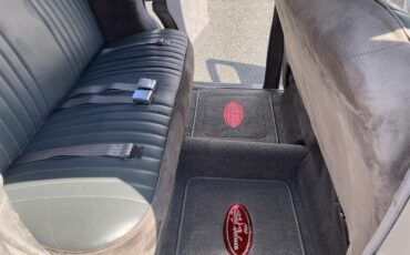 Ford-Deluxe-1940-Black-amp-Gray-Gray-Black-and-Red-64