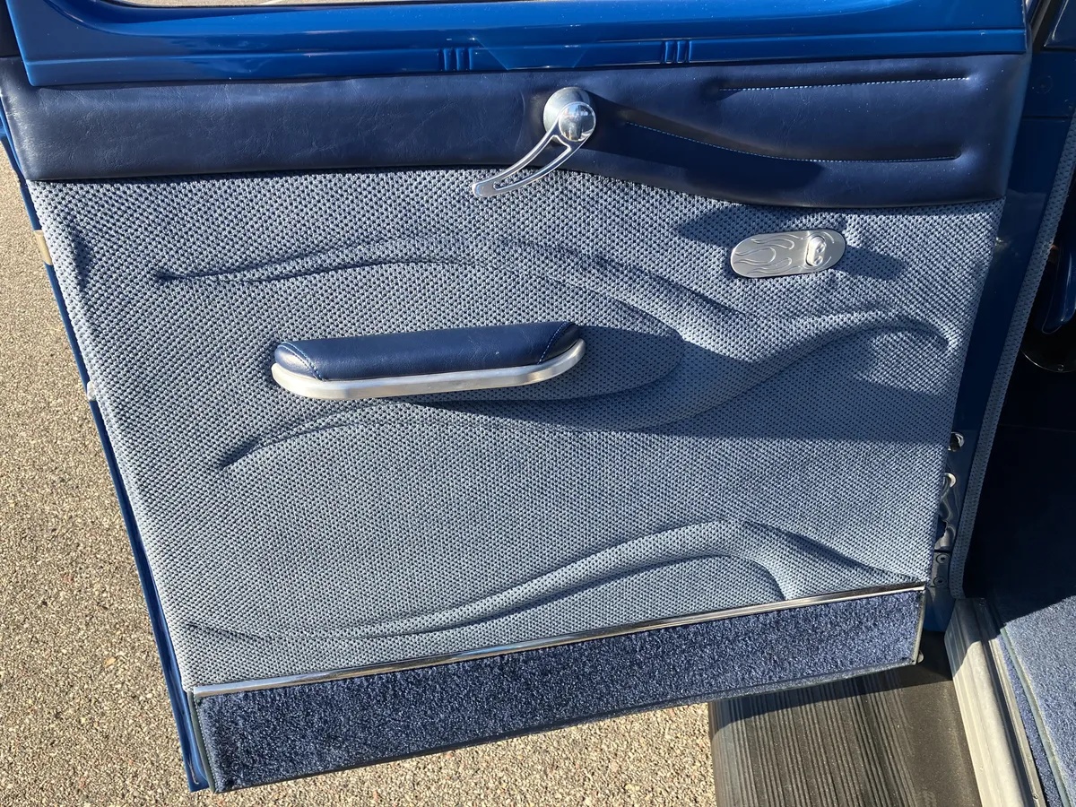 Ford-Deluxe-1940-Blue-Blue-10