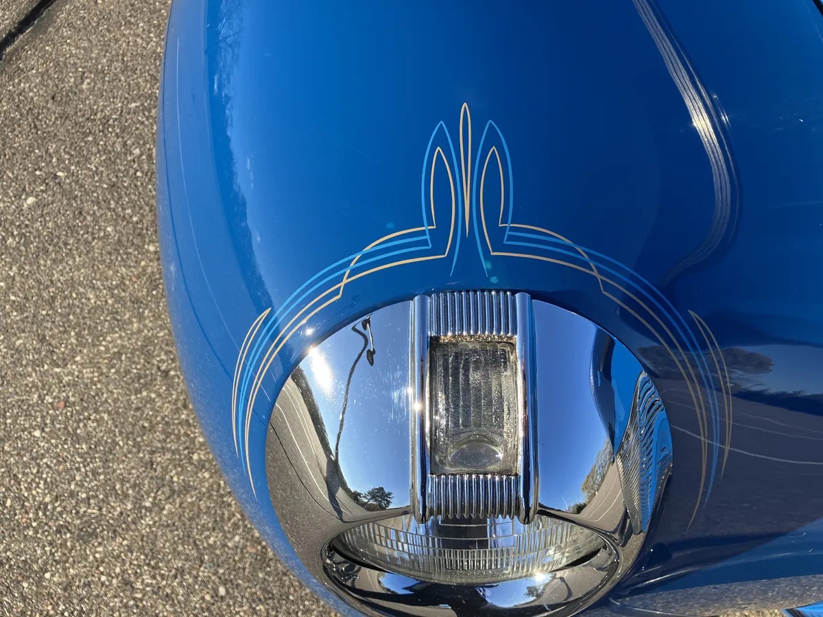 Ford-Deluxe-1940-Blue-Blue-2