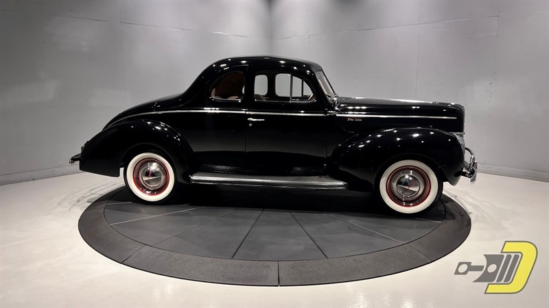 Ford-Deluxe-1940-Coupe-10