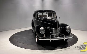 Ford-Deluxe-1940-Coupe-13