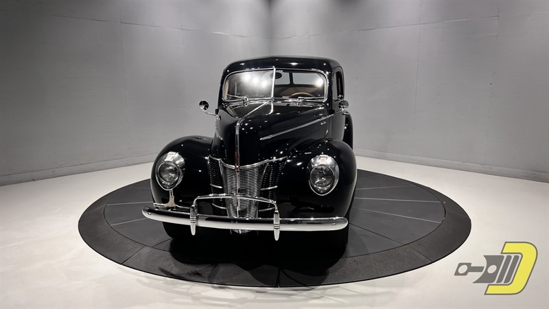 Ford-Deluxe-1940-Coupe-14