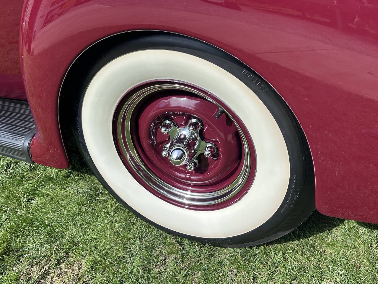Ford-Deluxe-1940-Coupe-15