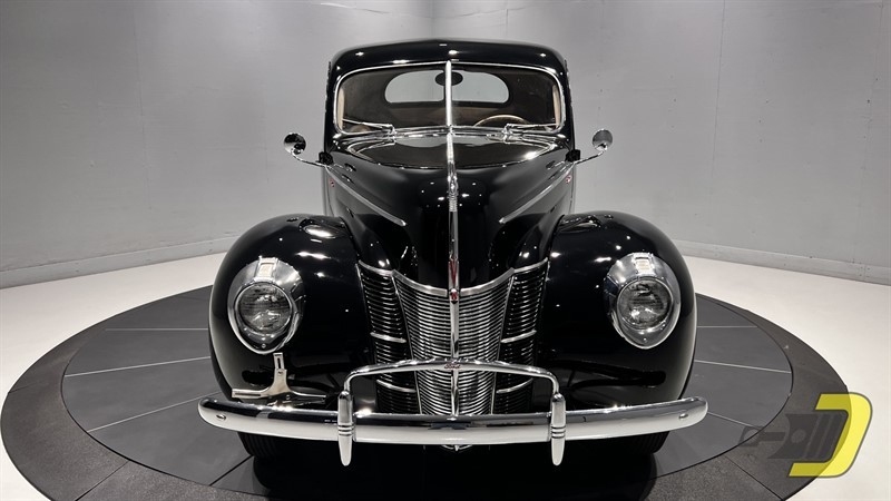 Ford-Deluxe-1940-Coupe-16