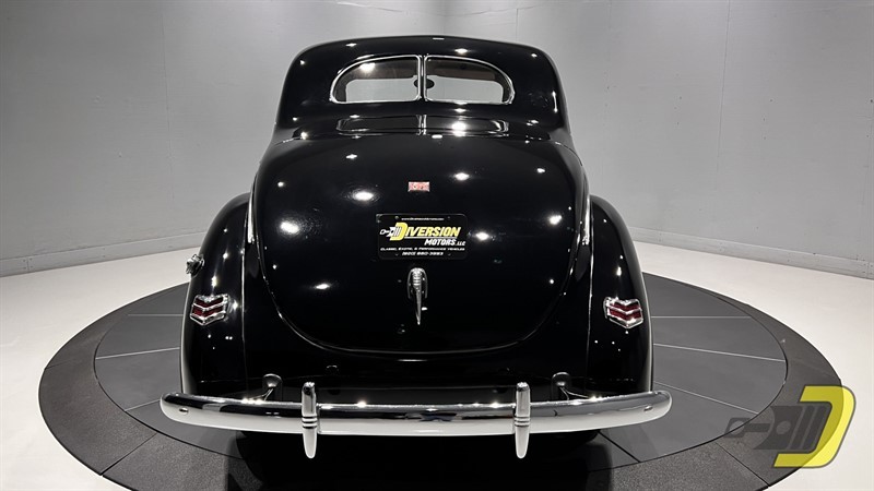 Ford-Deluxe-1940-Coupe-24
