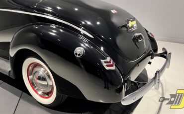 Ford-Deluxe-1940-Coupe-25