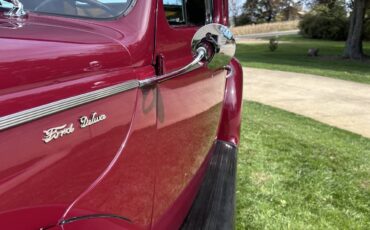 Ford-Deluxe-1940-Coupe-27