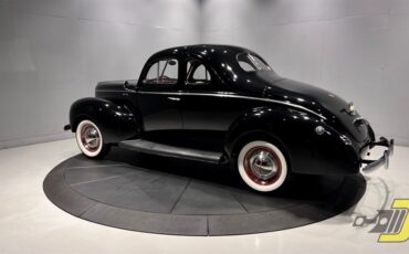 Ford-Deluxe-1940-Coupe-3