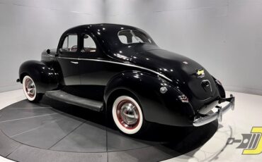 Ford-Deluxe-1940-Coupe-30