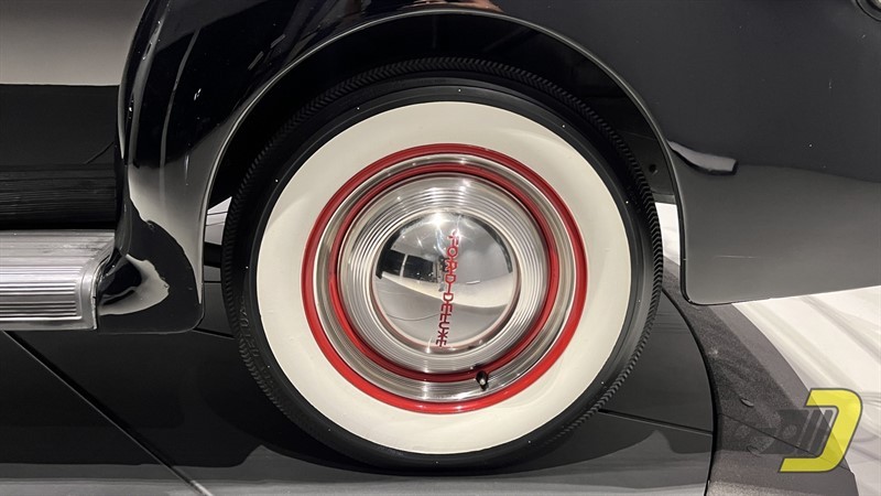 Ford-Deluxe-1940-Coupe-34