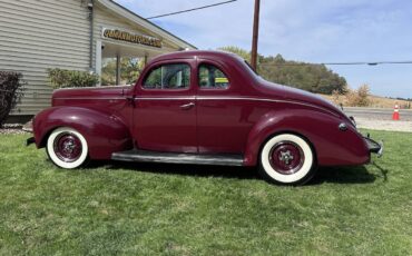 Ford-Deluxe-1940-Coupe-4