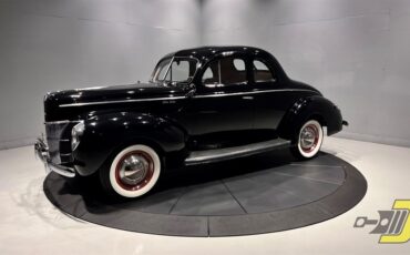 Ford-Deluxe-1940-Coupe