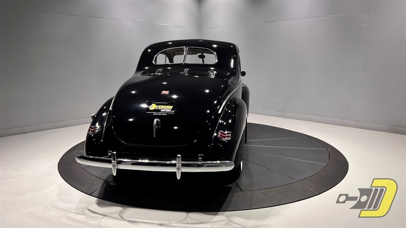 Ford-Deluxe-1940-Coupe-6