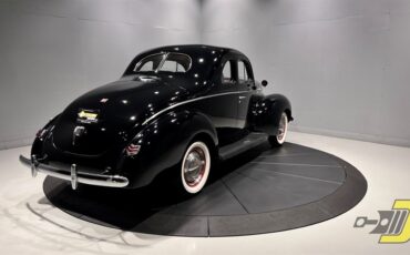 Ford-Deluxe-1940-Coupe-7