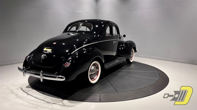 Ford-Deluxe-1940-Coupe-7