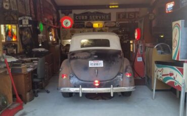 Ford-Deluxe-1940-Rusty-Black-Turquoise-11