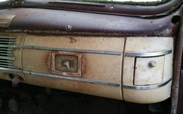 Ford-Deluxe-1940-Rusty-Black-Turquoise-13