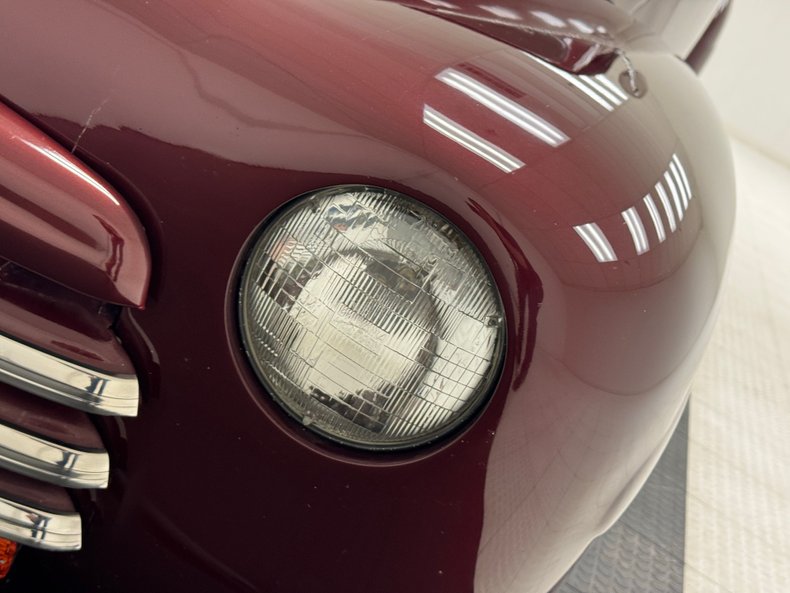 Ford-Deluxe-1948-Tordo-Red-Beige-16