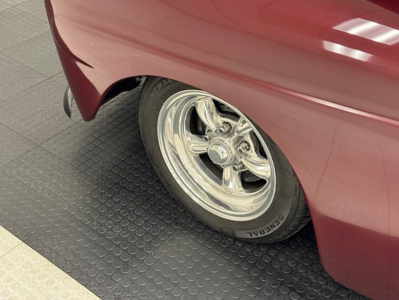 Ford-Deluxe-1948-Tordo-Red-Beige-17