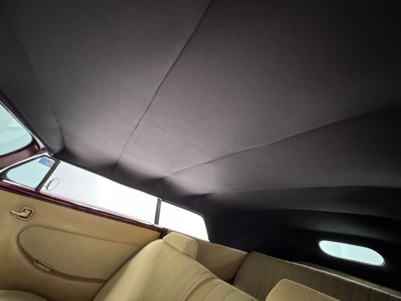 Ford-Deluxe-1948-Tordo-Red-Beige-3