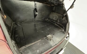 Ford-Deluxe-1948-Tordo-Red-Beige-31