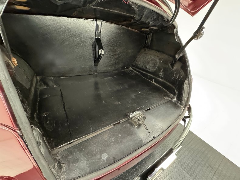 Ford-Deluxe-1948-Tordo-Red-Beige-31