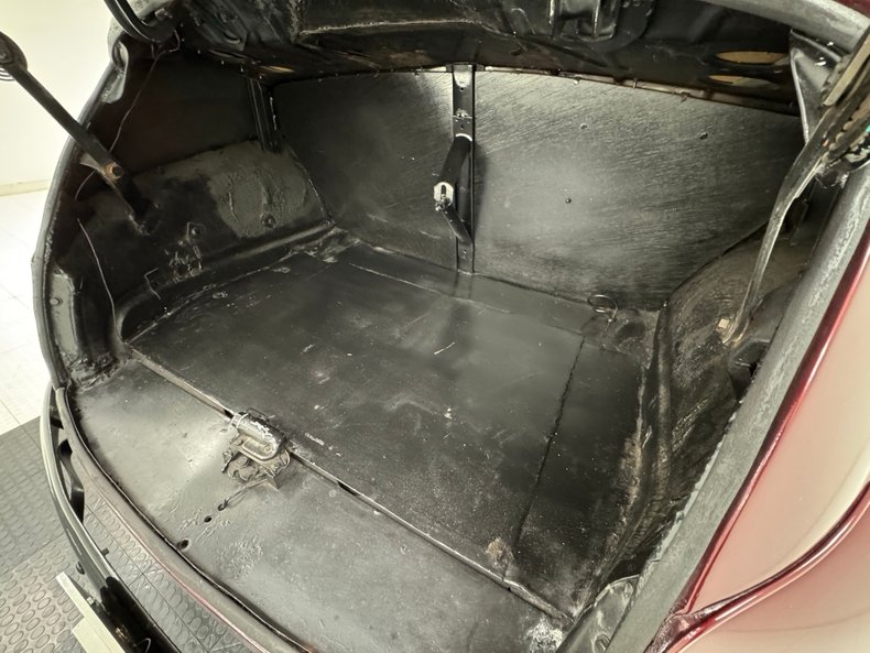 Ford-Deluxe-1948-Tordo-Red-Beige-34