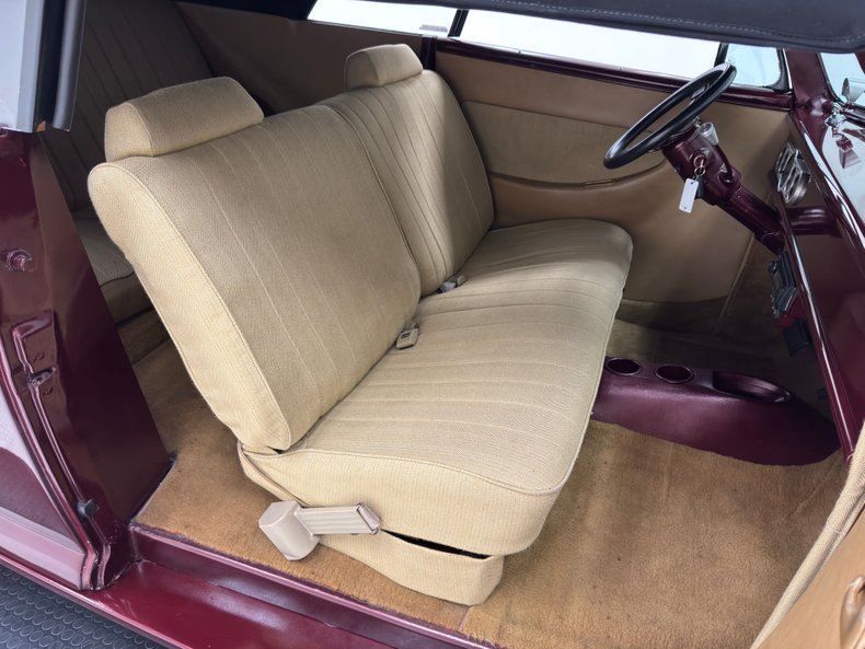 Ford-Deluxe-1948-Tordo-Red-Beige-40