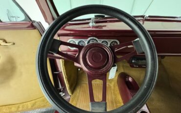 Ford-Deluxe-1948-Tordo-Red-Beige-43