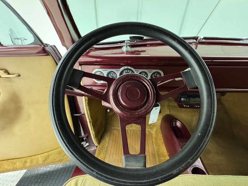 Ford-Deluxe-1948-Tordo-Red-Beige-43