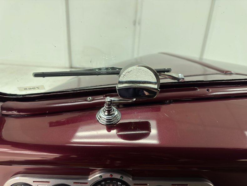 Ford-Deluxe-1948-Tordo-Red-Beige-47