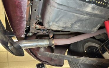 Ford-Deluxe-1948-Tordo-Red-Beige-5