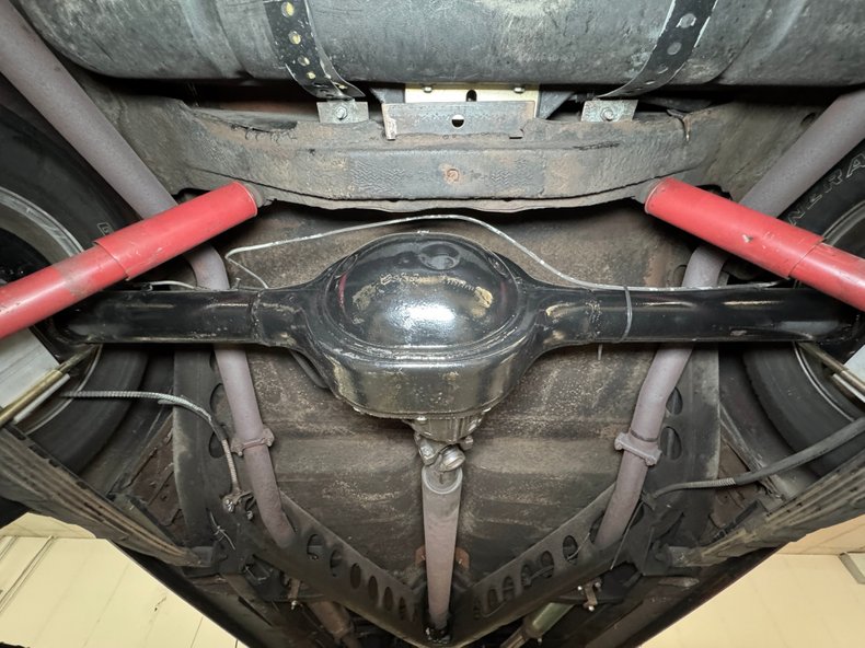 Ford-Deluxe-1948-Tordo-Red-Beige-7