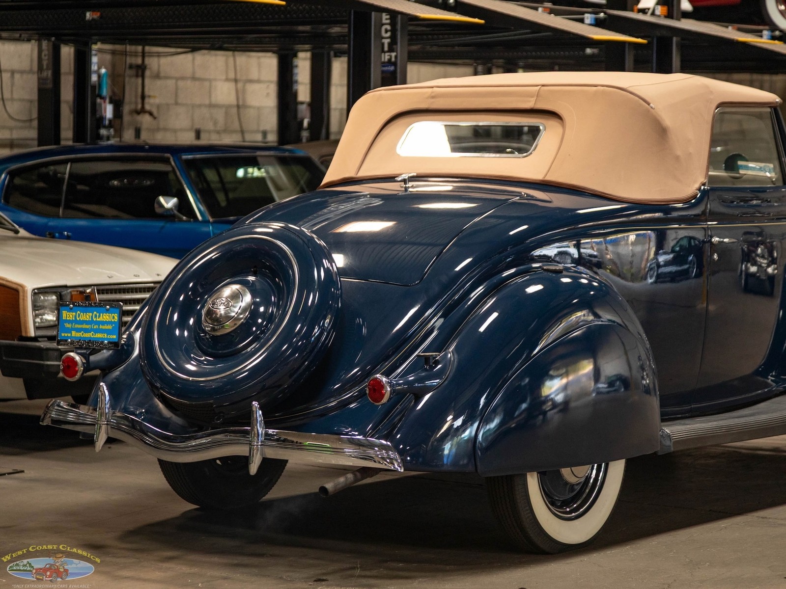 Ford-Deluxe-V8-2-Passenger-Cabriolet-1936-2-Door-Convertible-25