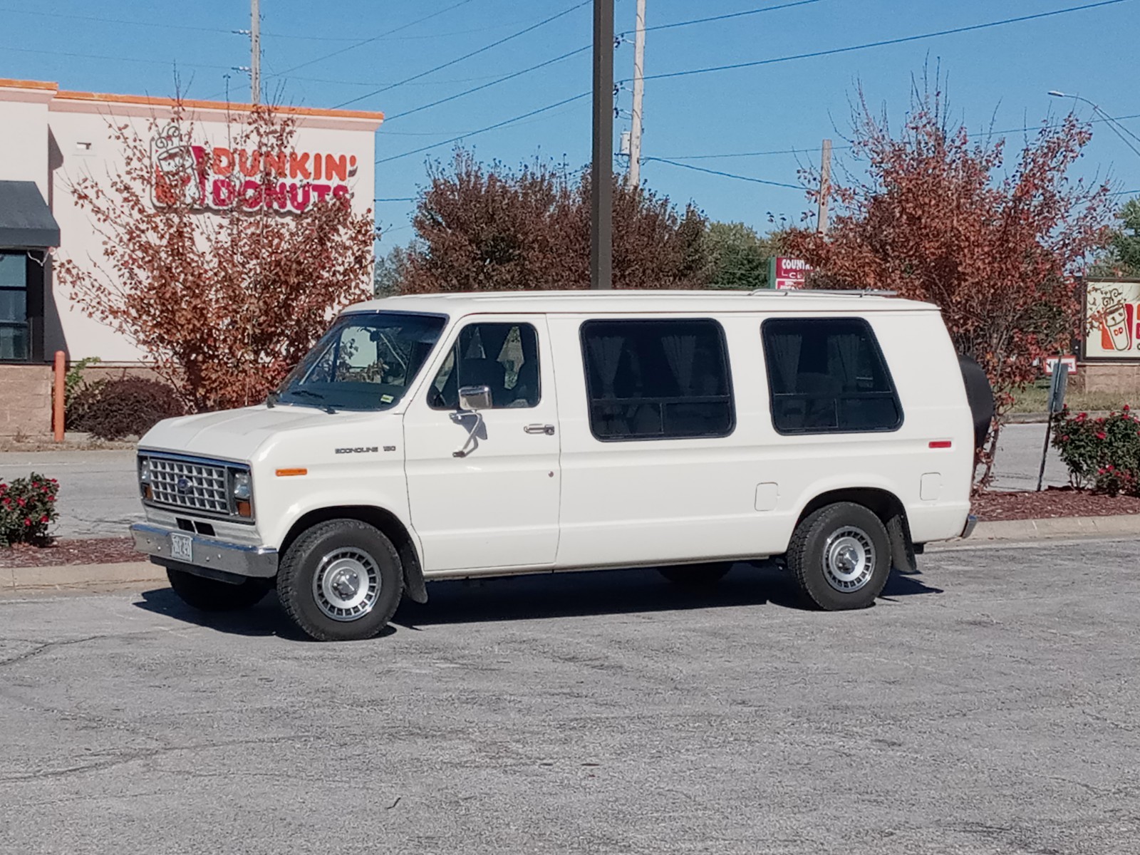 Ford-E-Series-Van-1990-Standard-Passenger-Van