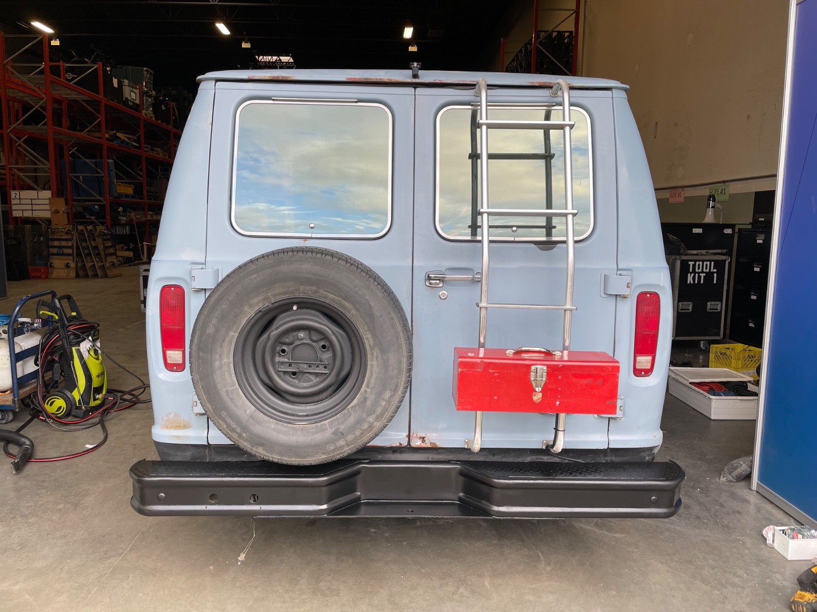 Ford-E-Series-Van-1990-Van-Camper-1