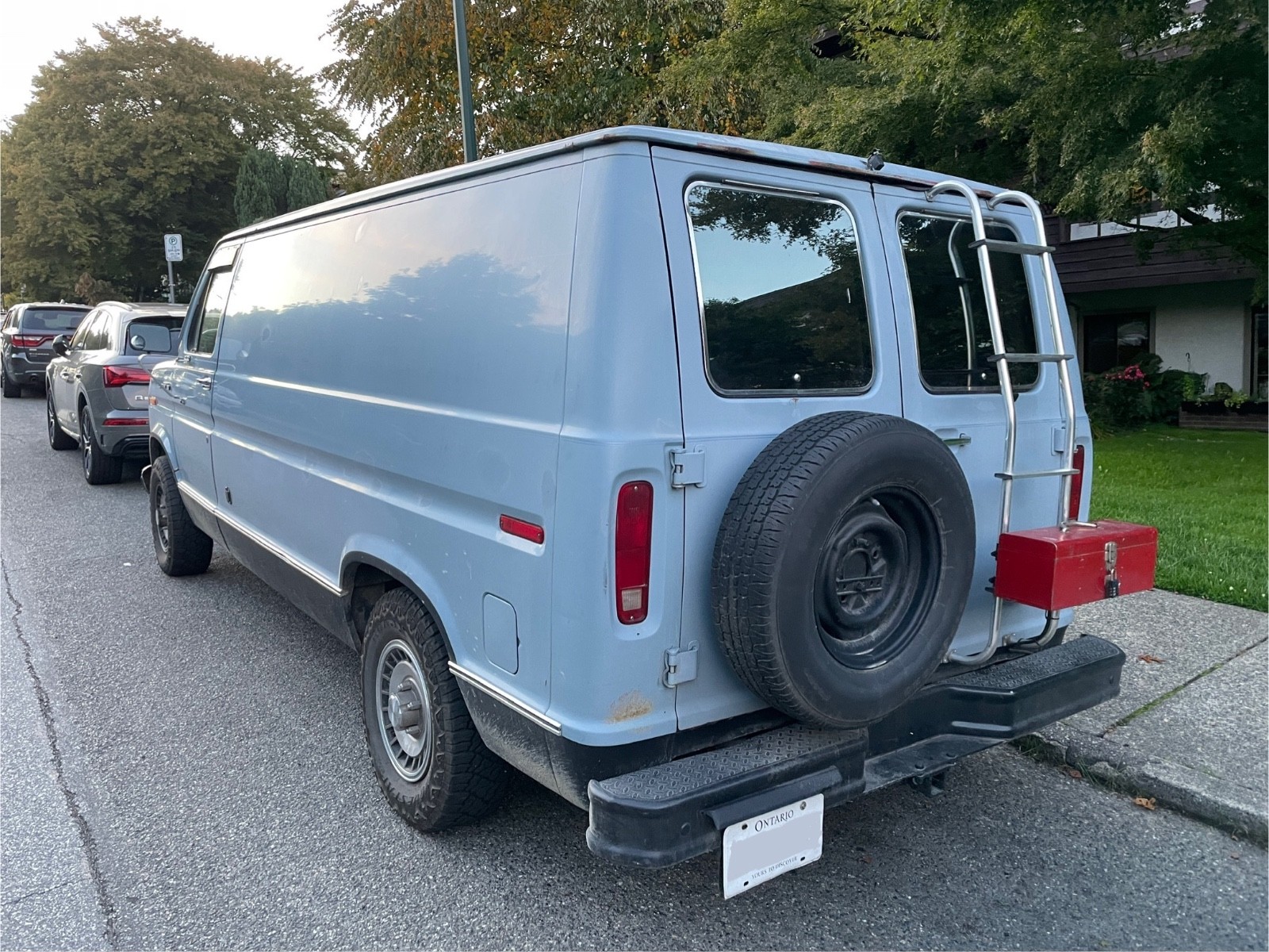 Ford-E-Series-Van-1990-Van-Camper-11