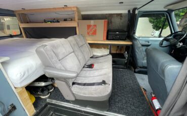 Ford-E-Series-Van-1990-Van-Camper-9