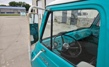 Ford-Econoline-1961-Pickup-Truck-24