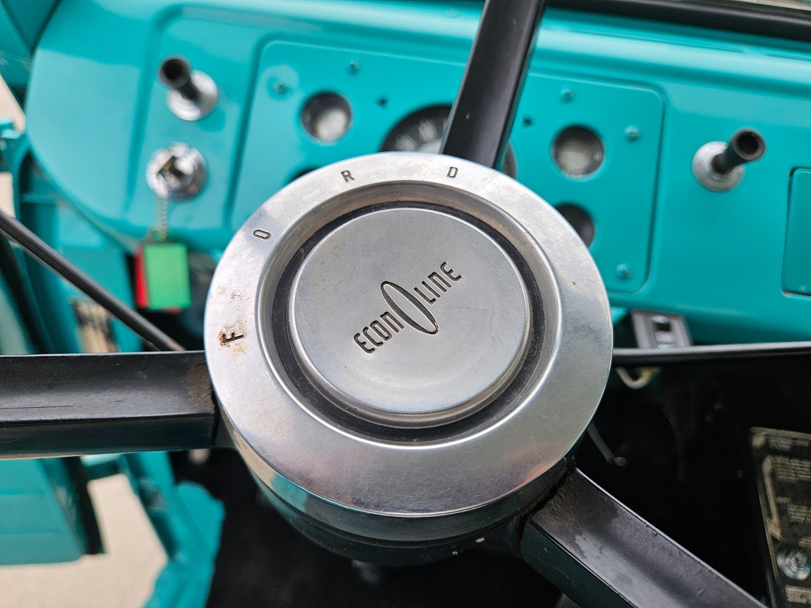 Ford-Econoline-1961-Pickup-Truck-29