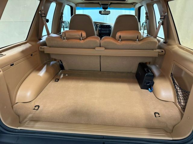 Ford-Explorer-1996-SUV-26