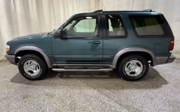 Ford-Explorer-1996-SUV-3